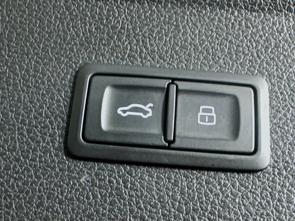 Used Car 2018 Audi Q5  2.0t Premium For Sale Under $20,000 In Austin, Texas