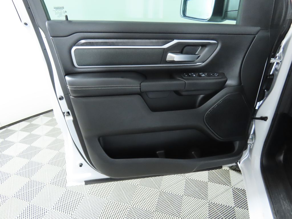 2023 RAM 1500 Big Horn 25