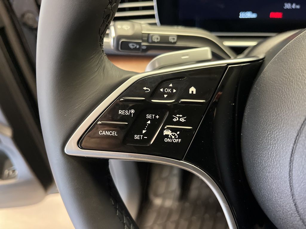 Thumbnail: 2026 Mercedes-Benz GLS - 15