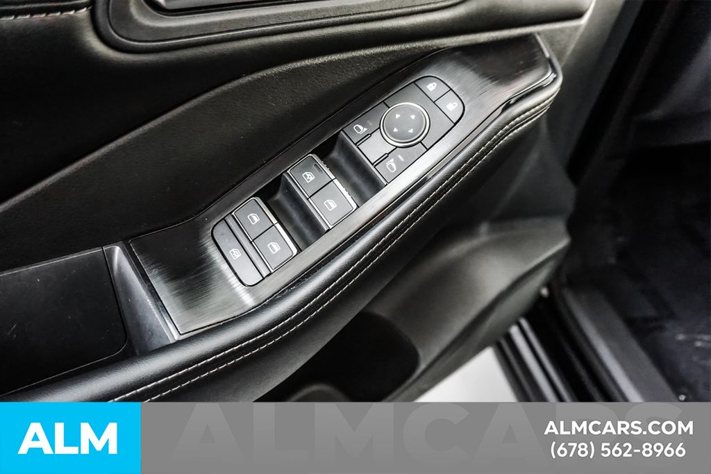 Used 2026 Black Nissan SL image 48