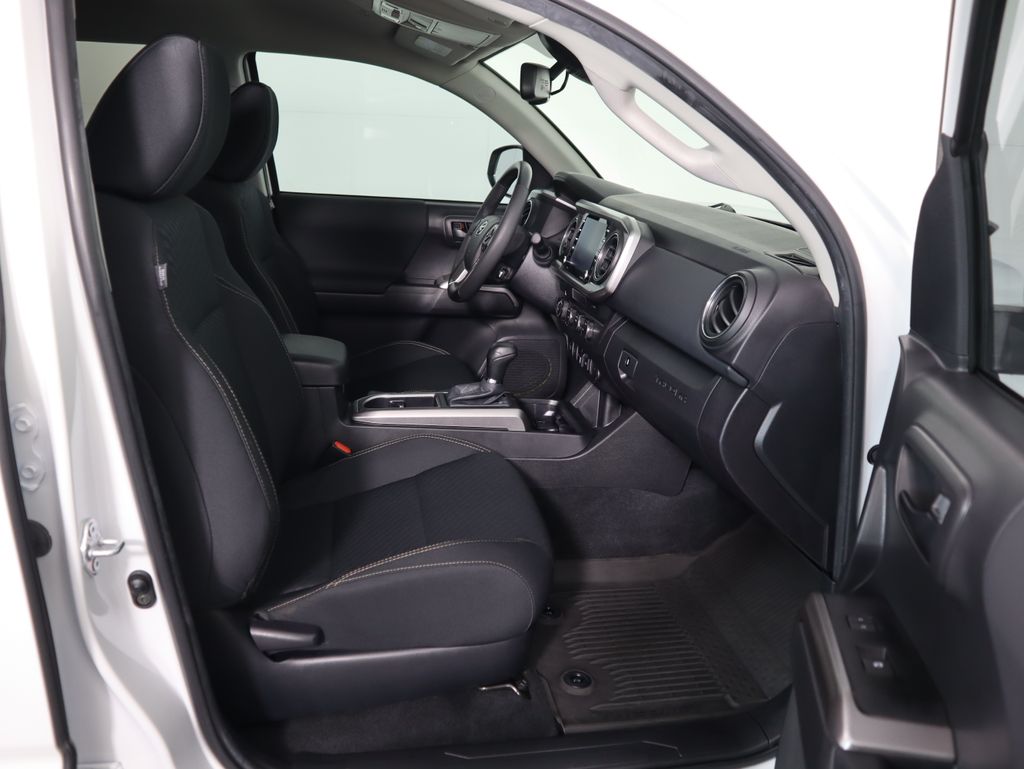 Thumbnail: 2023 Toyota Tacoma - 21