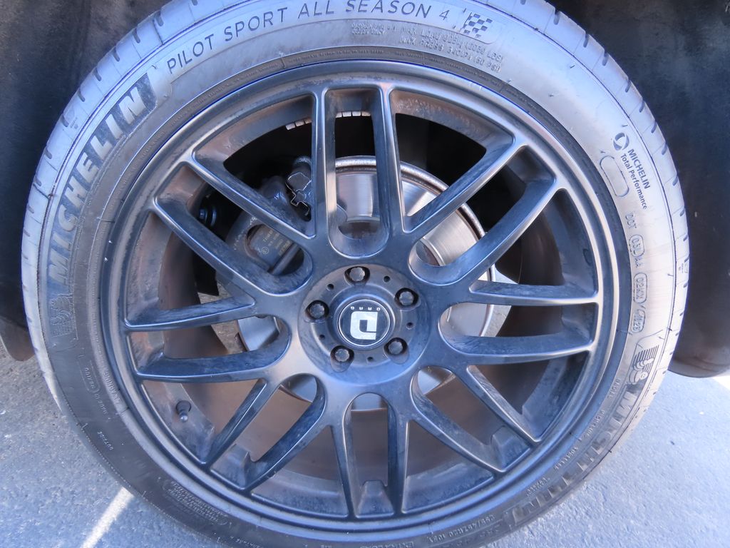 Thumbnail: 2015 Audi SQ5 - 16