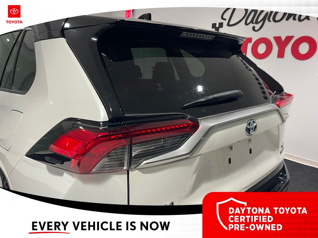 2021 Toyota RAV4 XSE - Photo 14