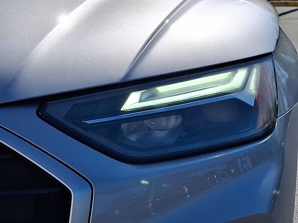 Thumbnail: 2023 Audi Q5 - 9