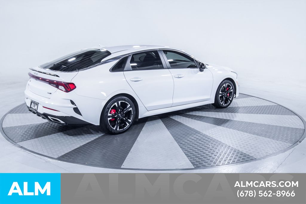 Used 2022 White Kia GT-Line image 10