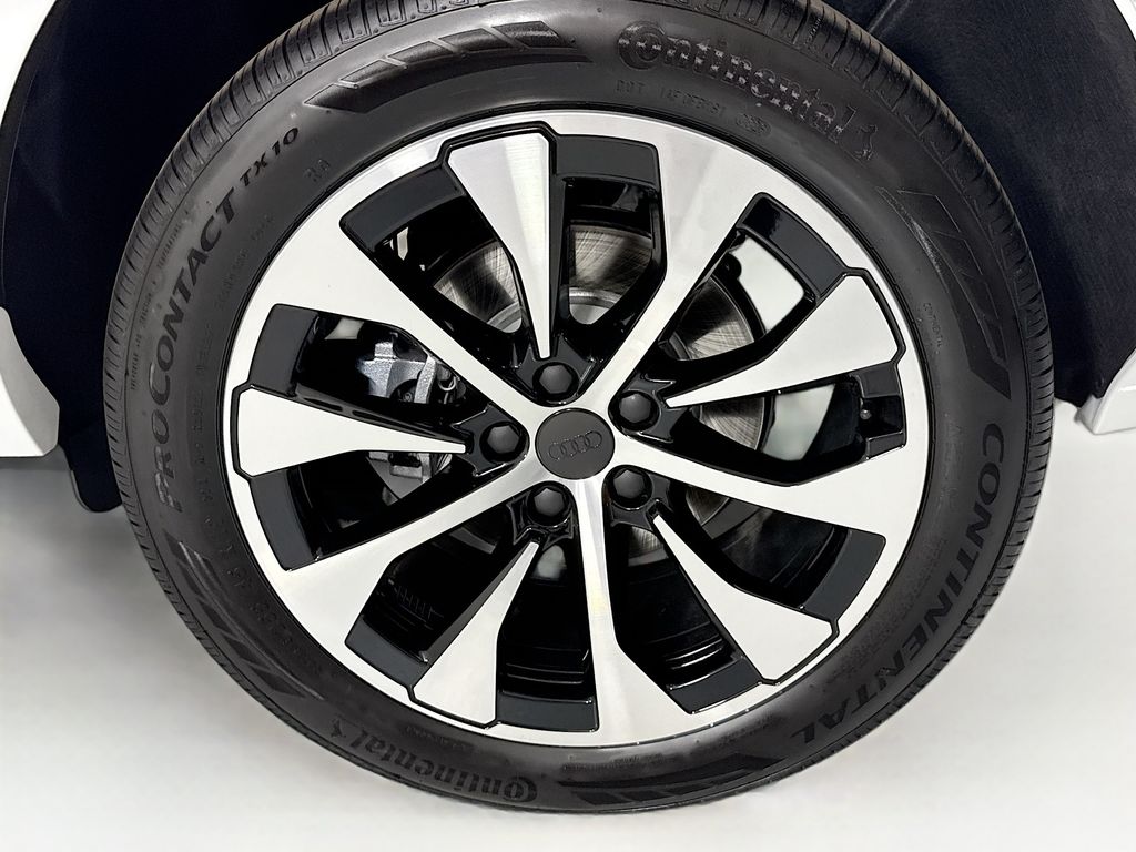 Thumbnail: 2026 Audi Q3 - 31