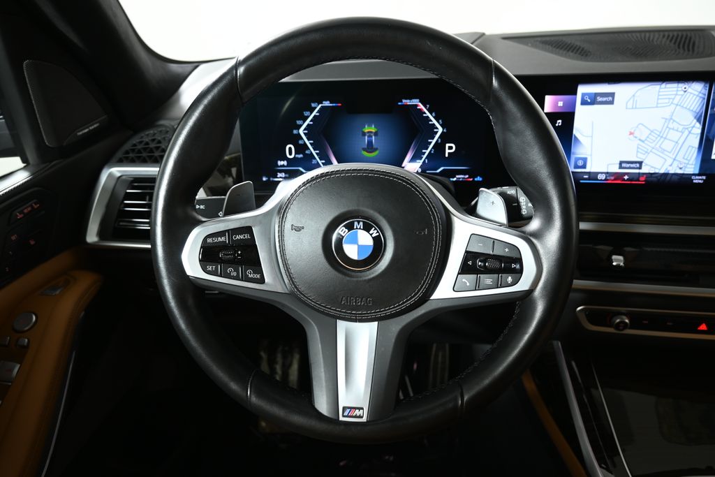 Thumbnail: 2023 BMW X7 - 18