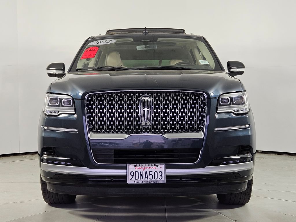 Thumbnail: 2022 Lincoln Navigator - 3