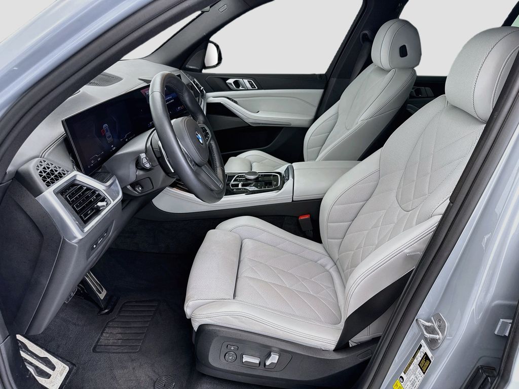Thumbnail: 2024 BMW X5 - 18