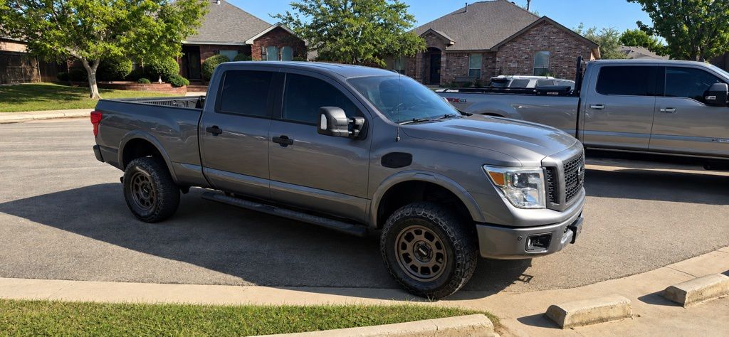 2019 Nissan Titan XD PRO-4X Crew Cab 4WD