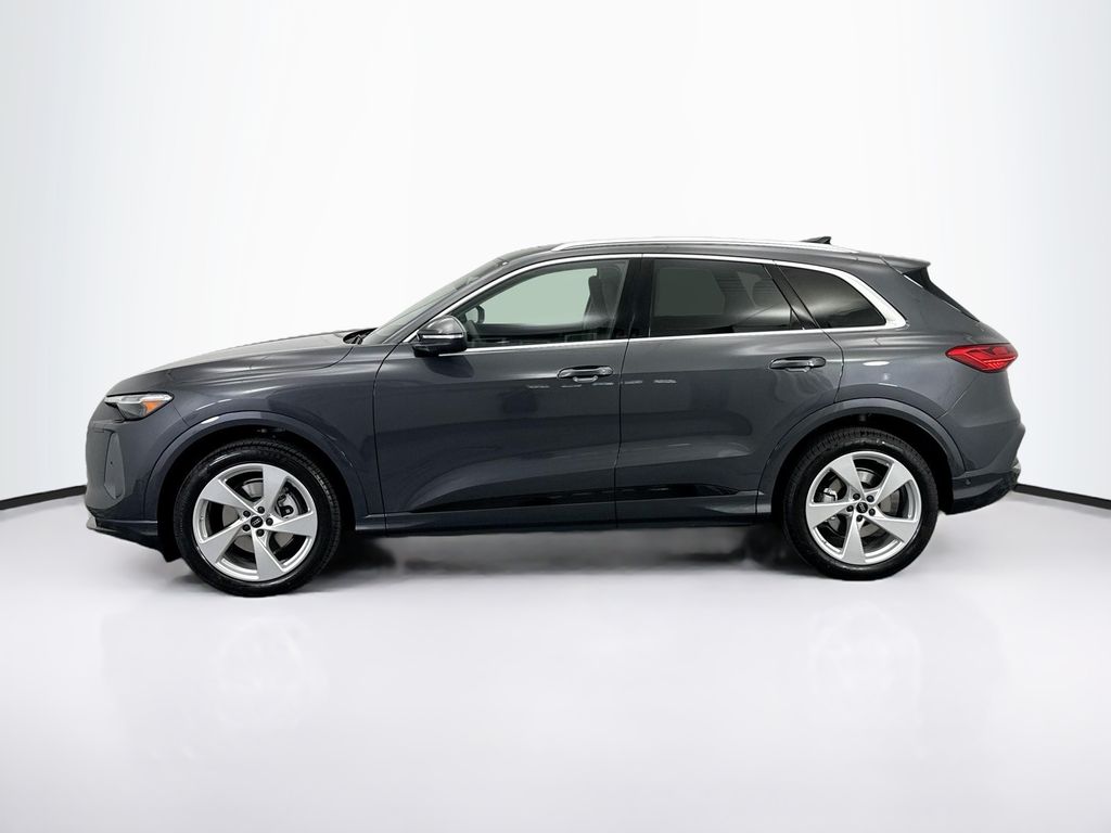 Thumbnail: 2025 Audi Q5 - 8