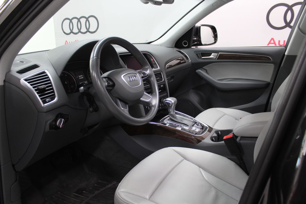 Thumbnail: 2016 Audi Q5 - 10
