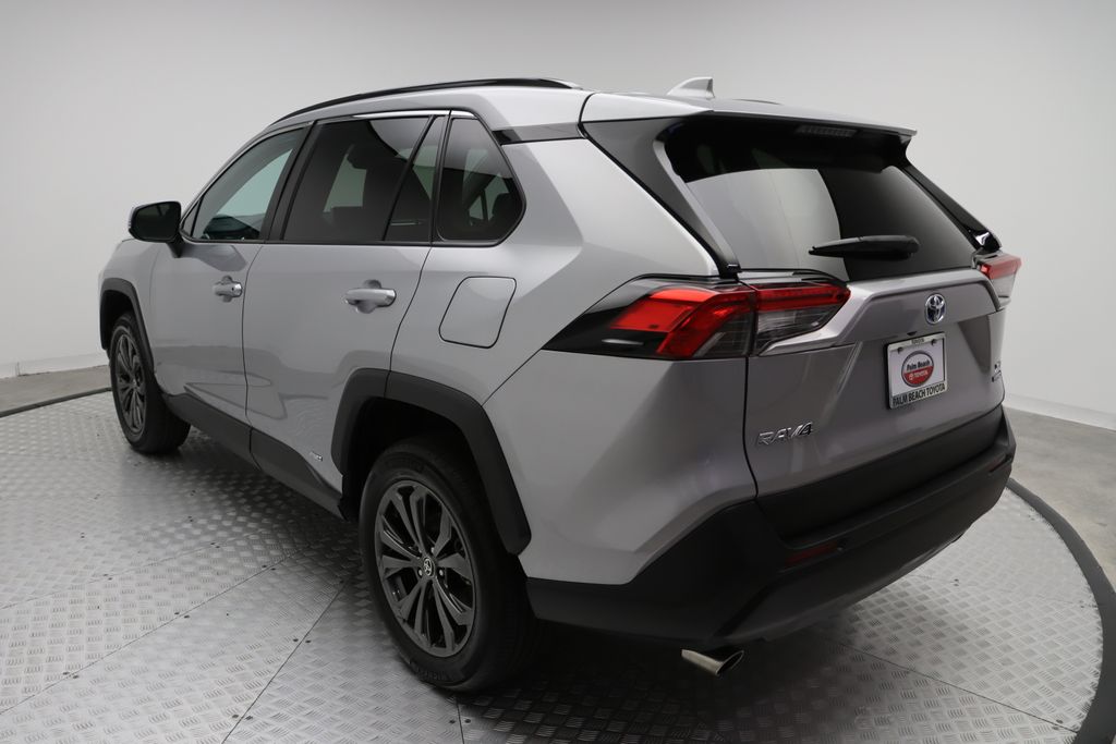 2023 Toyota RAV4 XLE Premium 11