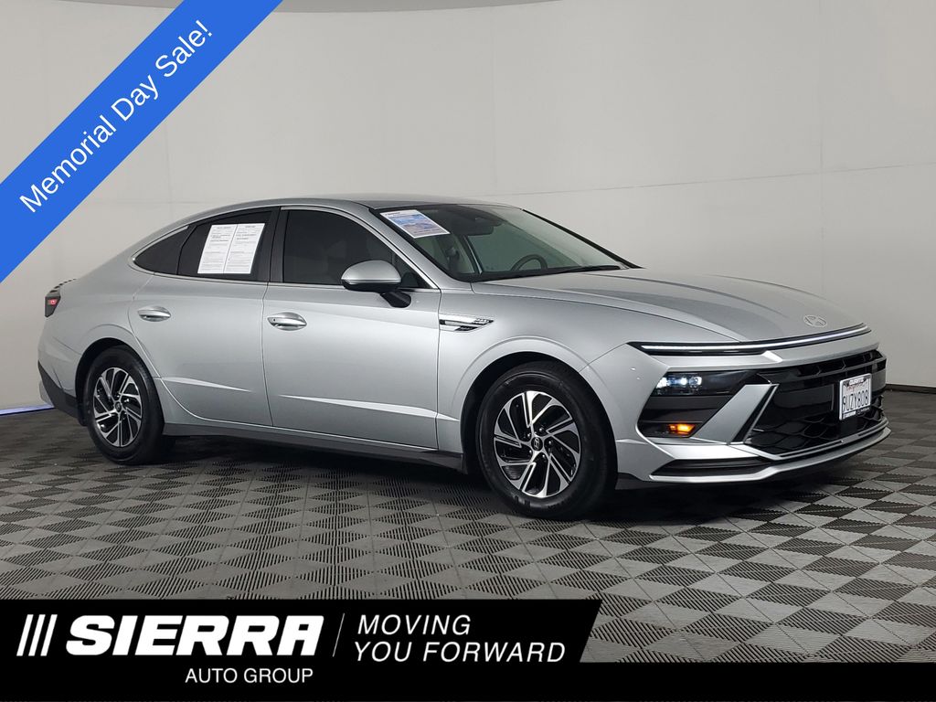 Silver 2026 Hyundai Sonata Hybrid Blue FWD Sedan Front-Wheel Drive 6-Speed Automatic