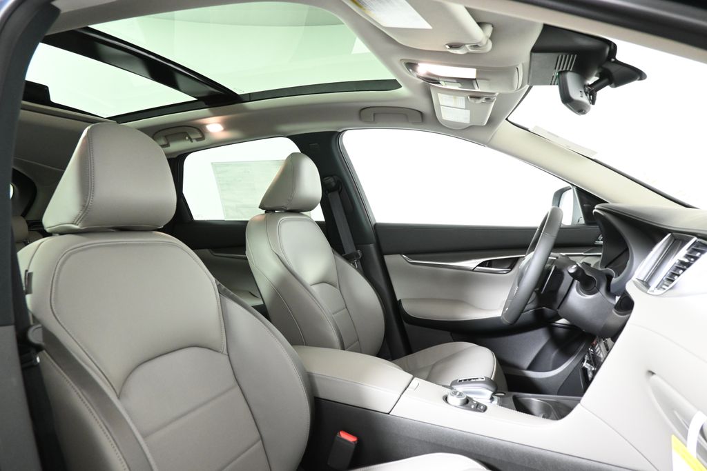 2025 INFINITI QX50 Luxe 21