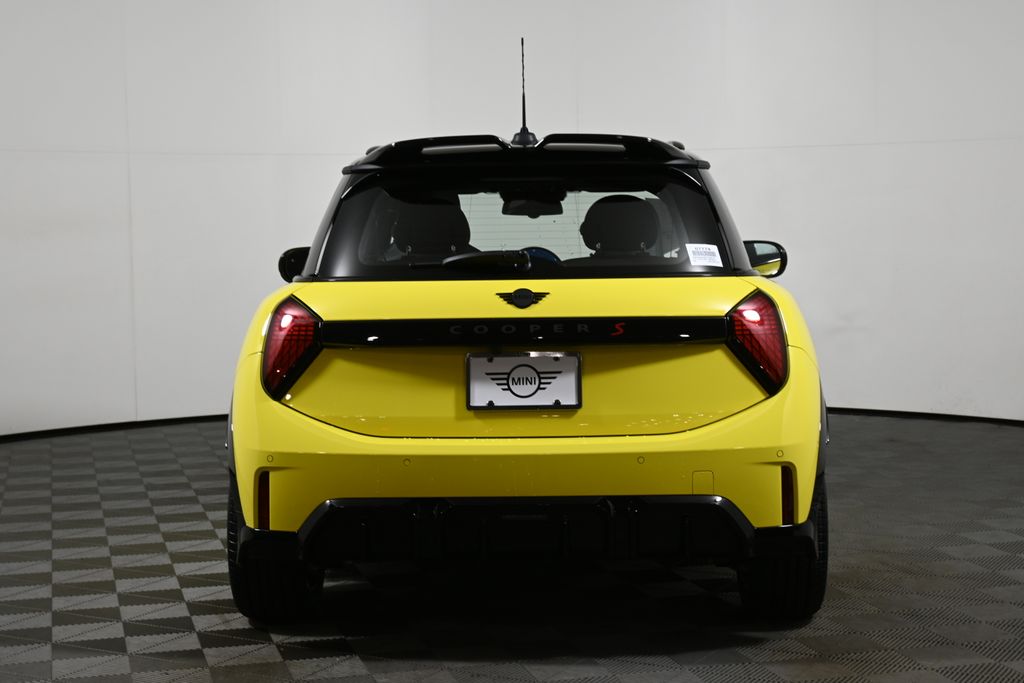 Thumbnail: 2026 MINI Cooper - 6