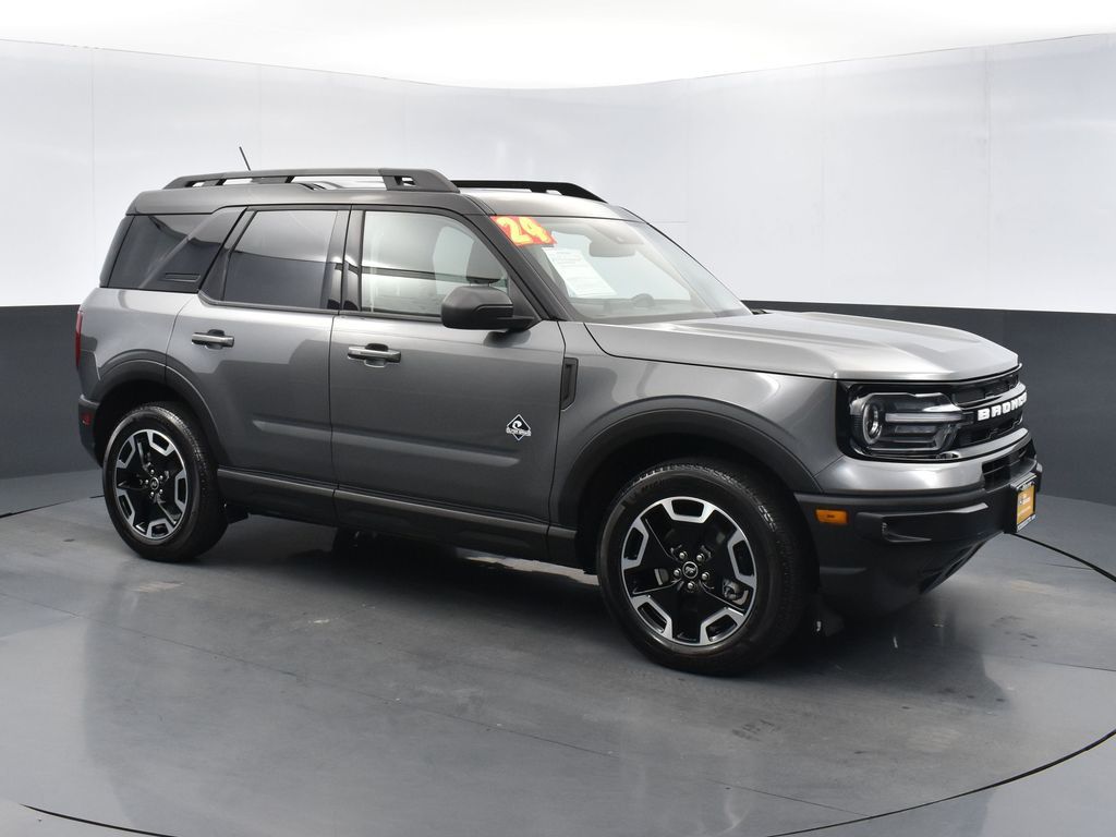 View vehicle photo 3