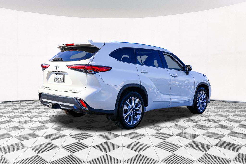 2021 Toyota Highlander Limited 9