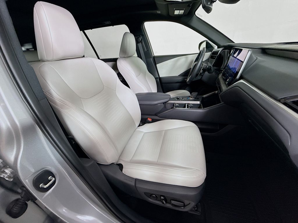 Thumbnail: 2025 Lexus TX - 29