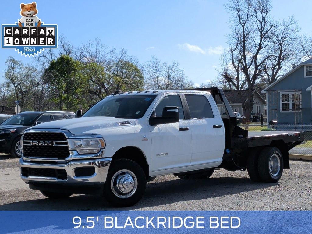 2024 RAM 3500 Chassis SLT Crew Cab LB DRW 4WD