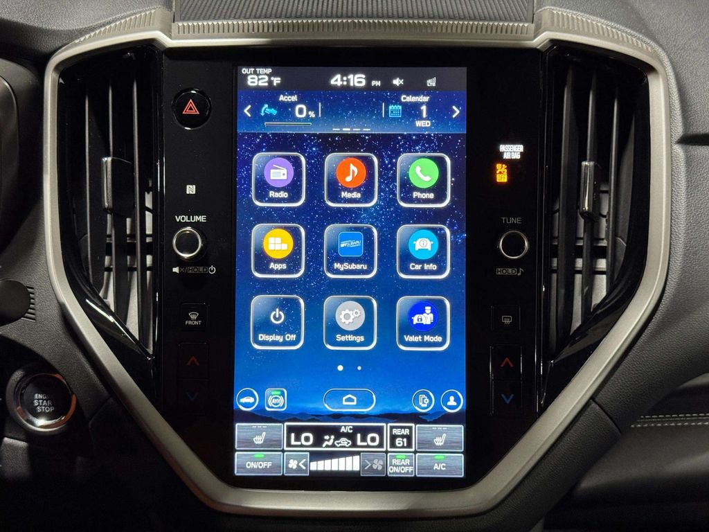 Used 2024 Ice Silver Metallic Subaru Limited image 13