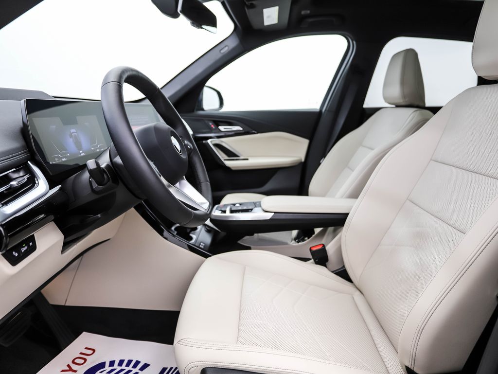 2025 BMW X1 xDrive28i 11
