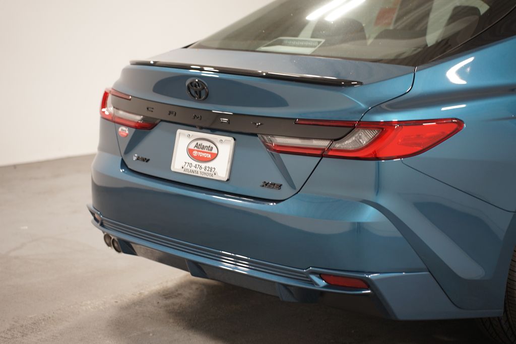 Thumbnail: 2025 Toyota Camry - 9