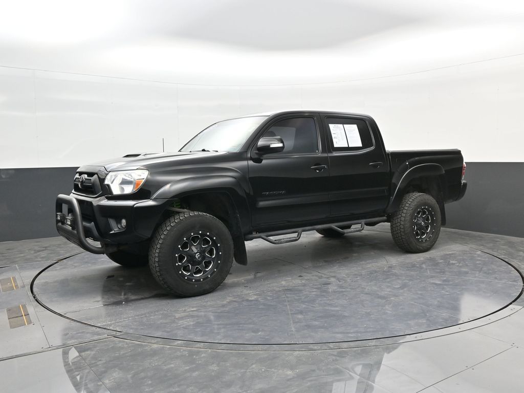 View vehicle photo 4