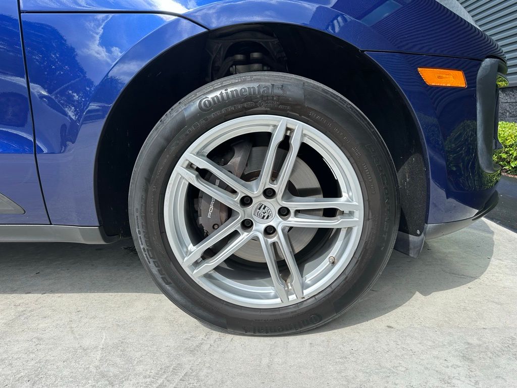 Thumbnail: 2022 Porsche Macan - 15