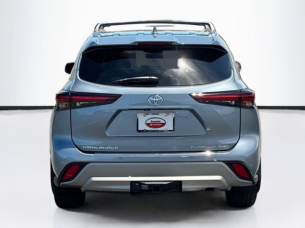 Thumbnail: 2024 Toyota Highlander - 6