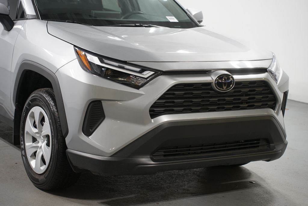 Thumbnail: 2024 Toyota RAV4 - 4