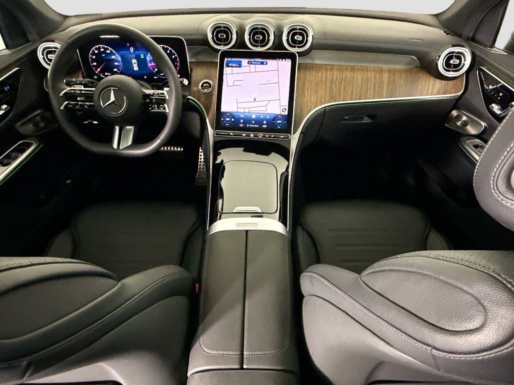 Thumbnail: 2025 Mercedes-Benz GLC - 13