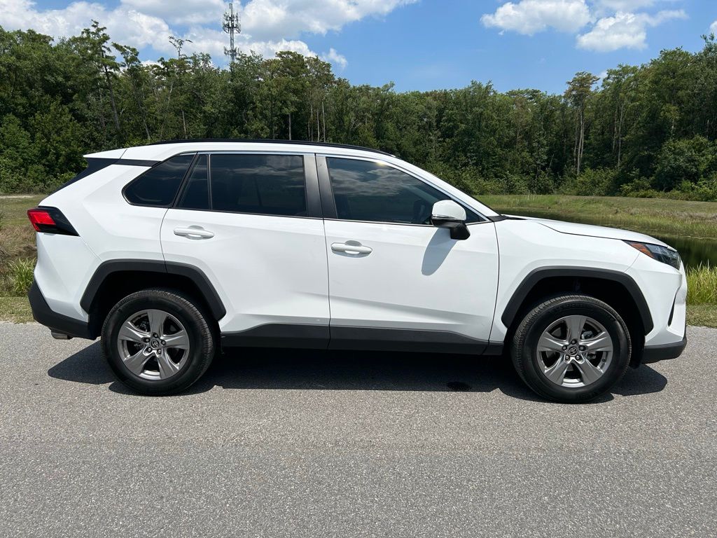 2023 Toyota RAV4 XLE 6