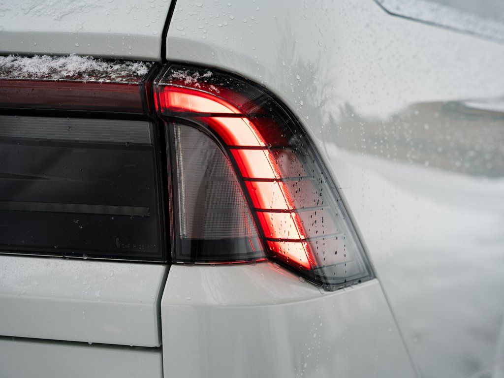 New 2026 White Lincoln Reserve image 16