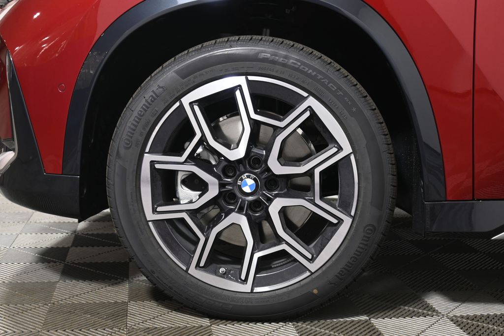 Thumbnail: 2026 BMW X1 - 11