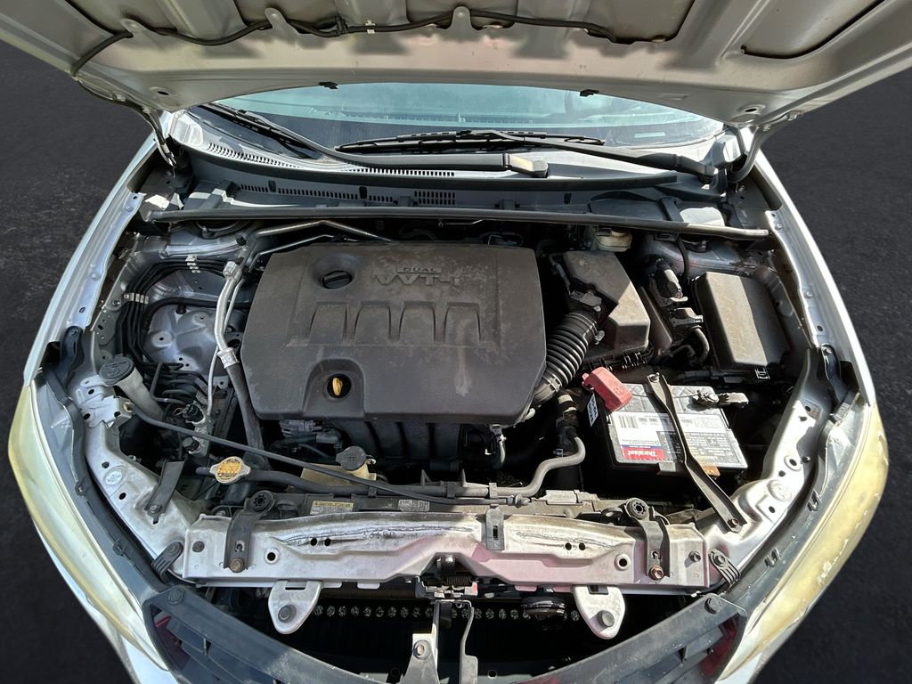 Thumbnail: 2015 Toyota Corolla - 30