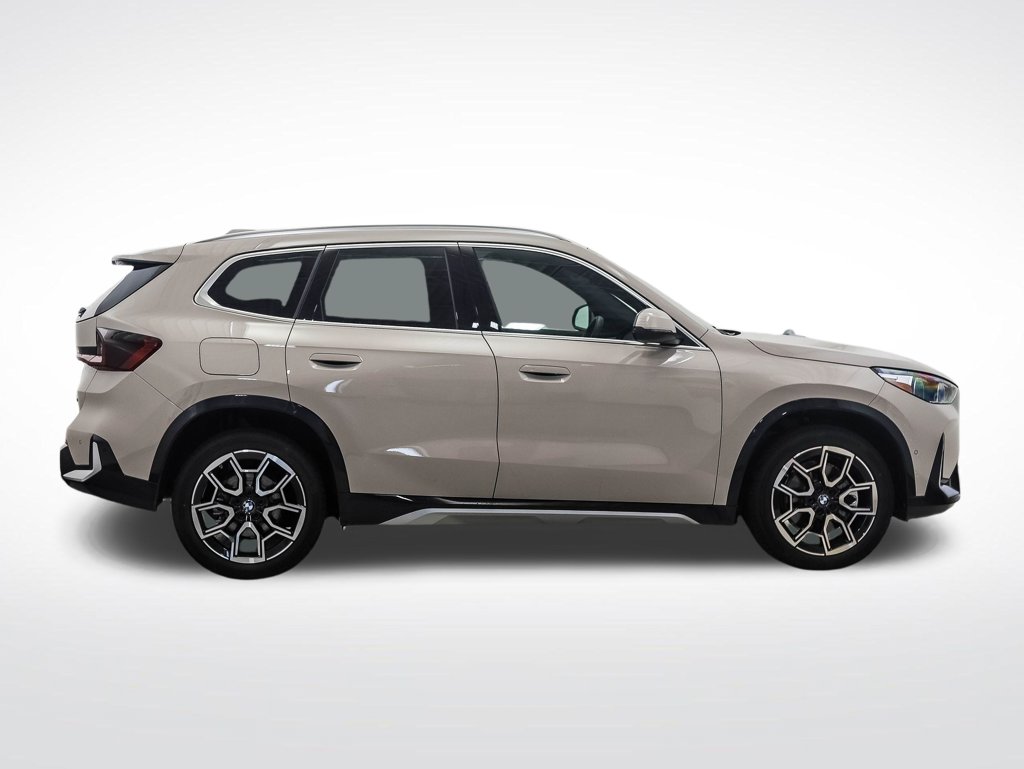 Thumbnail: 2026 BMW X1 - 6