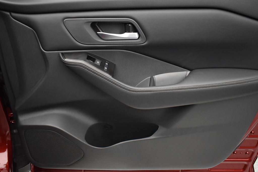 Thumbnail: 2026 Nissan Rogue - 22