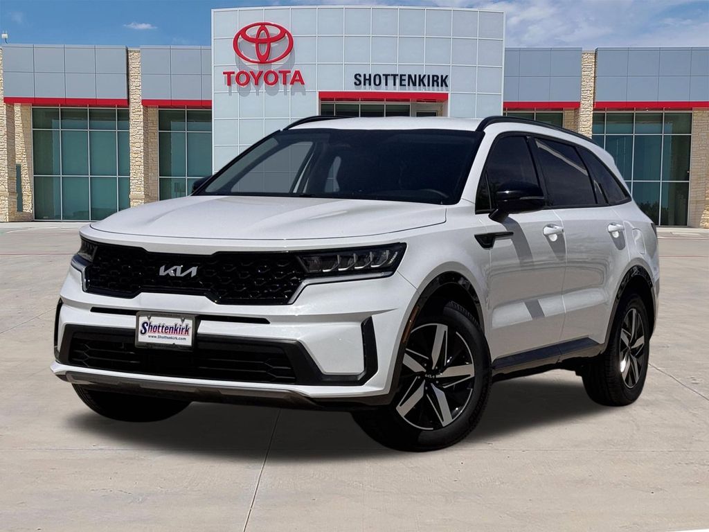 2023 Kia Sorento S AT's photo