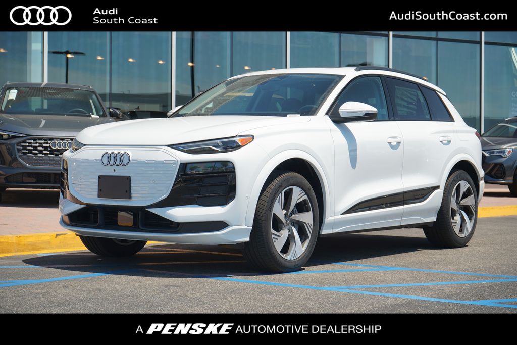 Thumbnail: 2025 Audi Q6 e-tron - 1