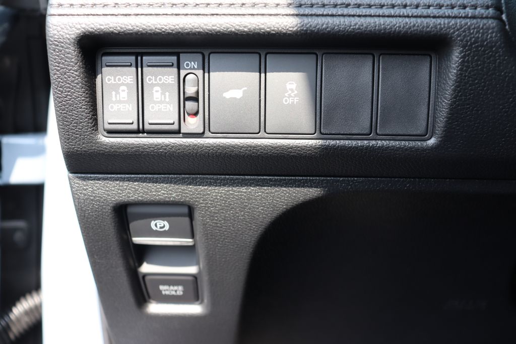 Thumbnail: 2026 Honda Odyssey - 30