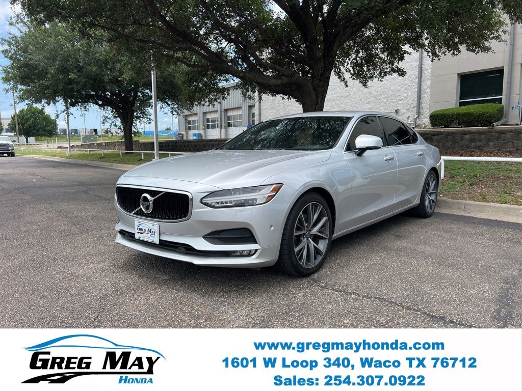 2018 Volvo S90 T5 Momentum - 2