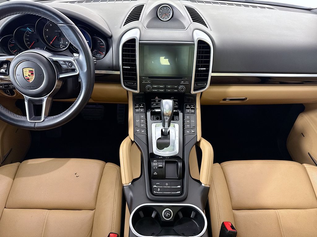 Thumbnail: 2017 Porsche Cayenne - 14