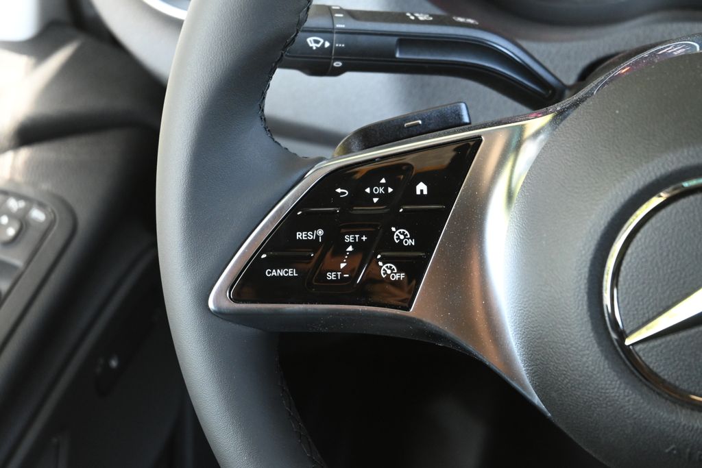 Thumbnail: 2025 Mercedes-Benz Sprinter - 21