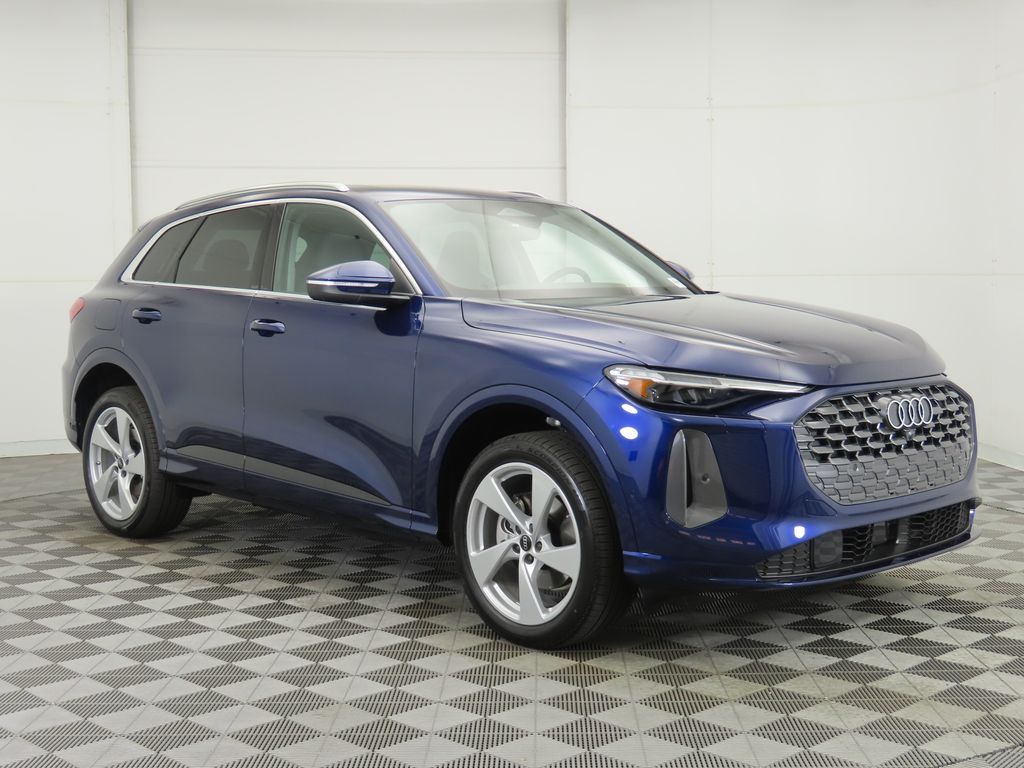 Thumbnail: 2025 Audi Q5 - 3