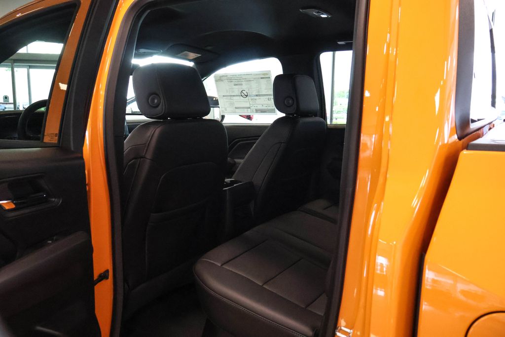 2025 Chevrolet Colorado LT 32