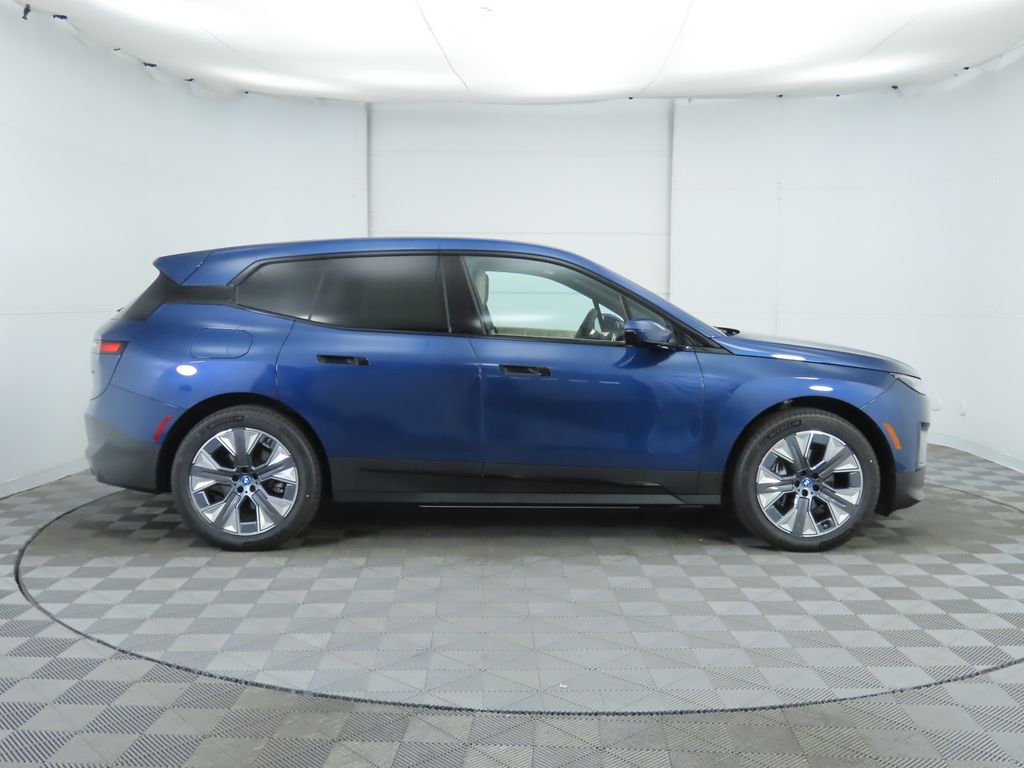 2025 BMW iX xDrive50 4
