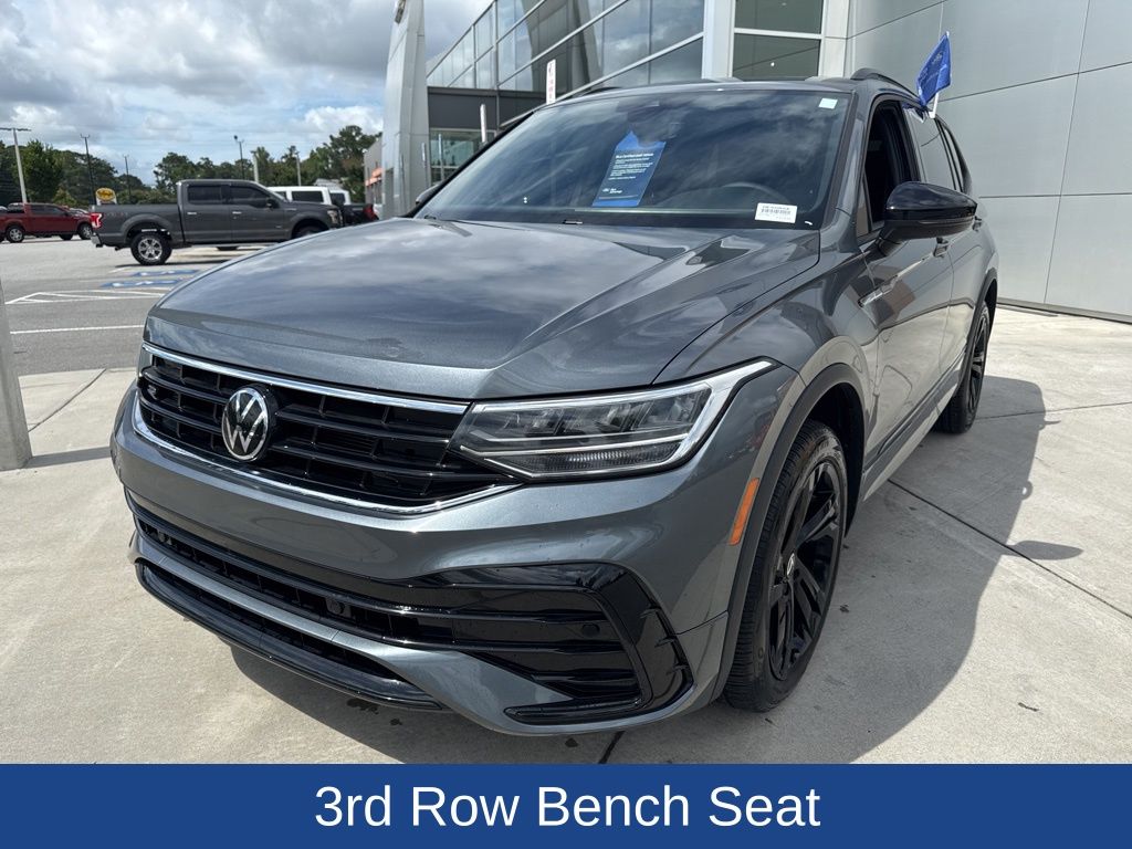 2023 Volkswagen Tiguan SE R-Line Black