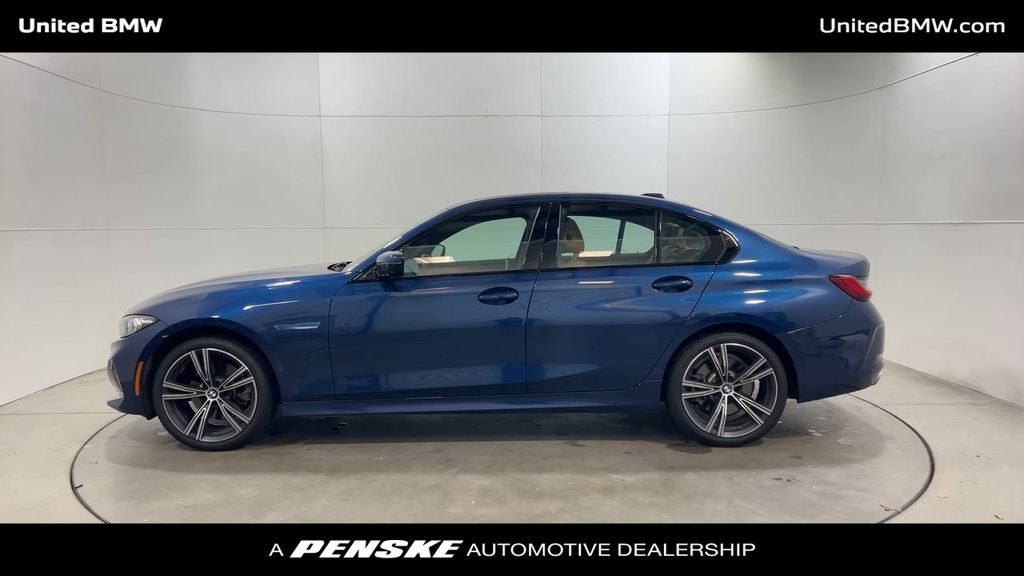 Thumbnail: 2023 BMW 3 Series - 5