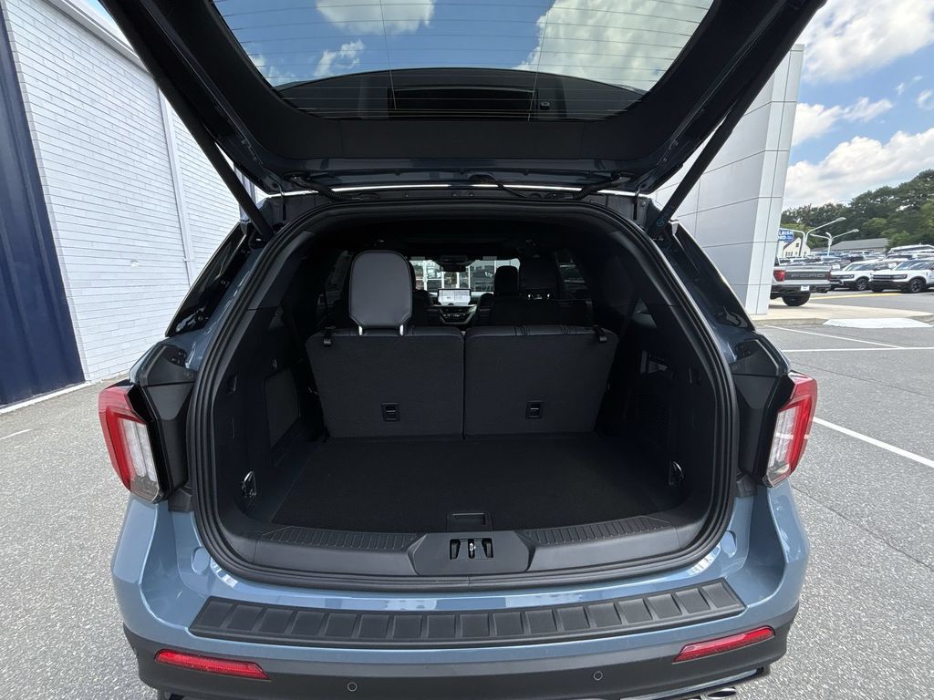New 2026 Vapor Blue Metallic Ford ST image 21